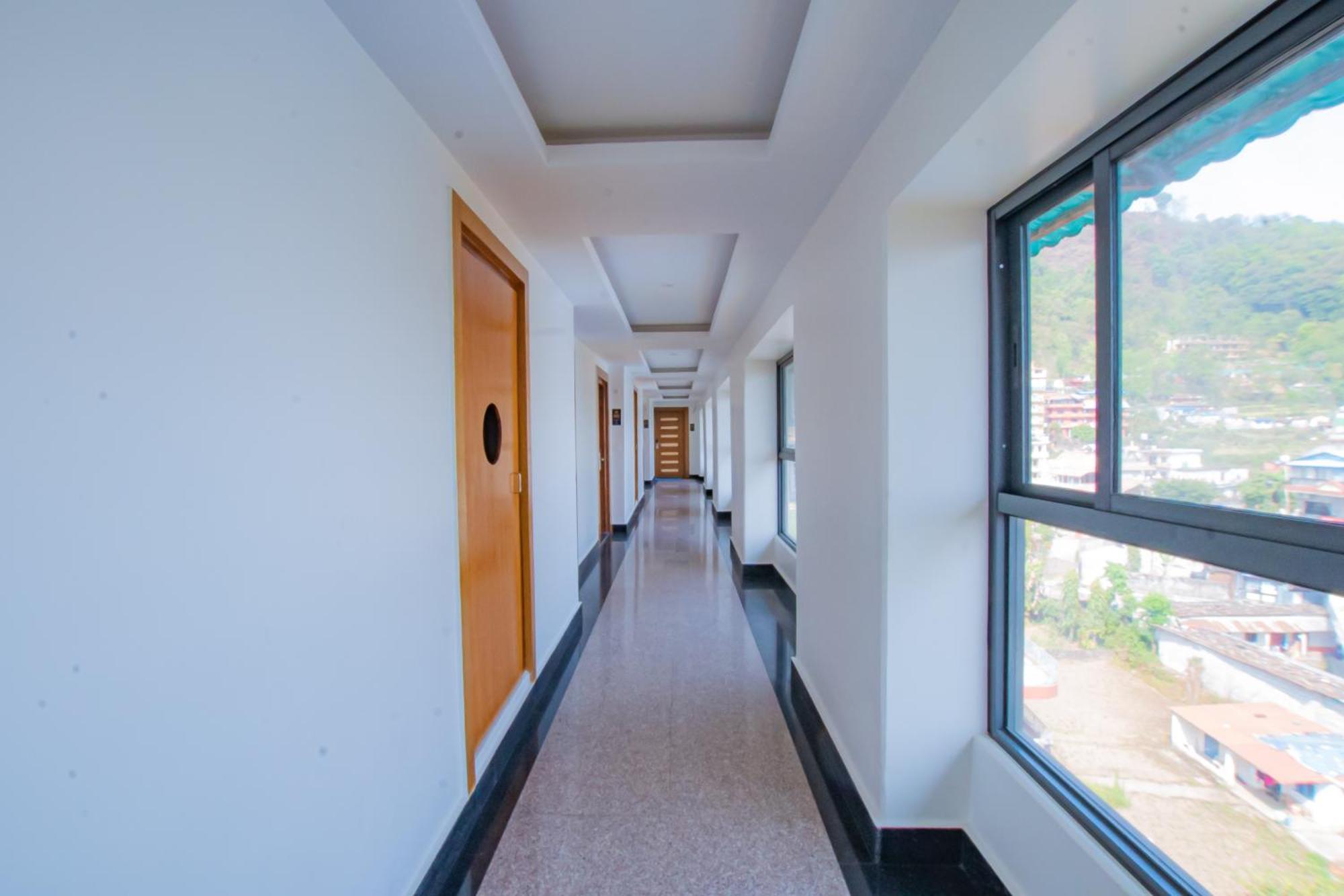 Hotel Pokhara Village & Spa Exterior photo
